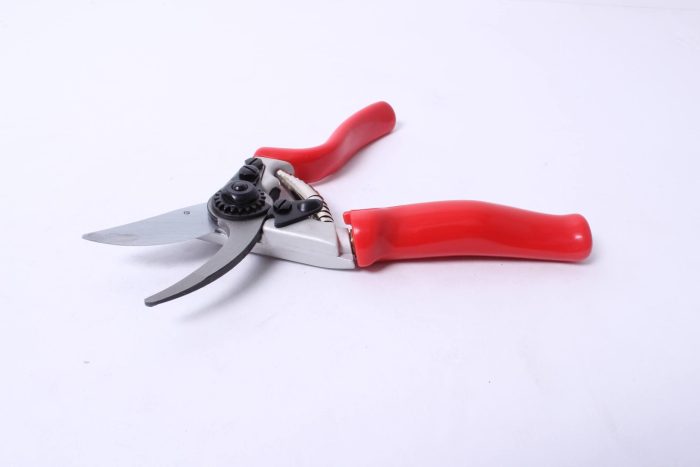 revolving handle pruner